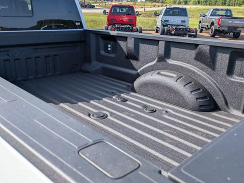 New 2026 Ford F450 Lariat w/ Lariat Ultimate Package AWD/4WD image 7