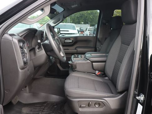 Used 2022 Chevrolet Silverado 1500 Custom Trail Boss AWD/4WD image 4