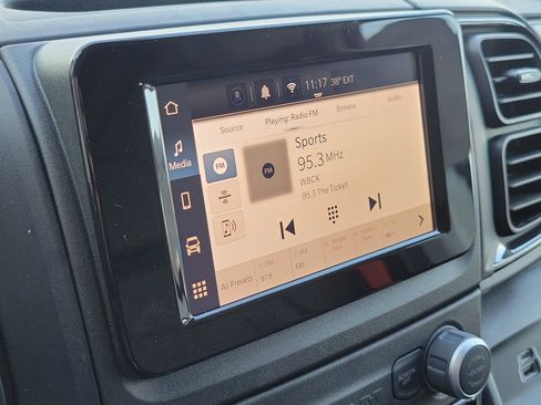 Used 2025 RAM ProMaster 2500 w/ Convenience Group image 13