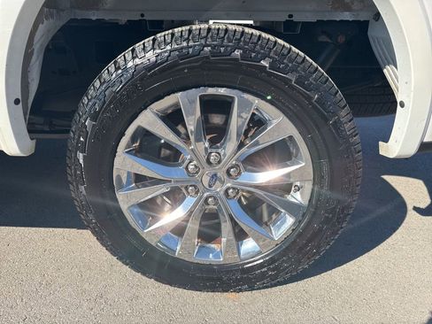 Used 2016 Ford F150 Lariat w/ Equipment Group 502A Luxury image 26