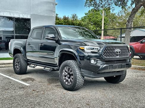 Used 2021 Toyota Tacoma Limited w/ Nightshade Package image 11