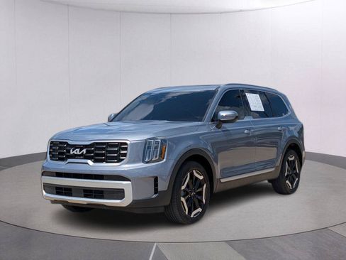 Used 2024 Kia Telluride S w/ S Sunroof Package FWD image 1