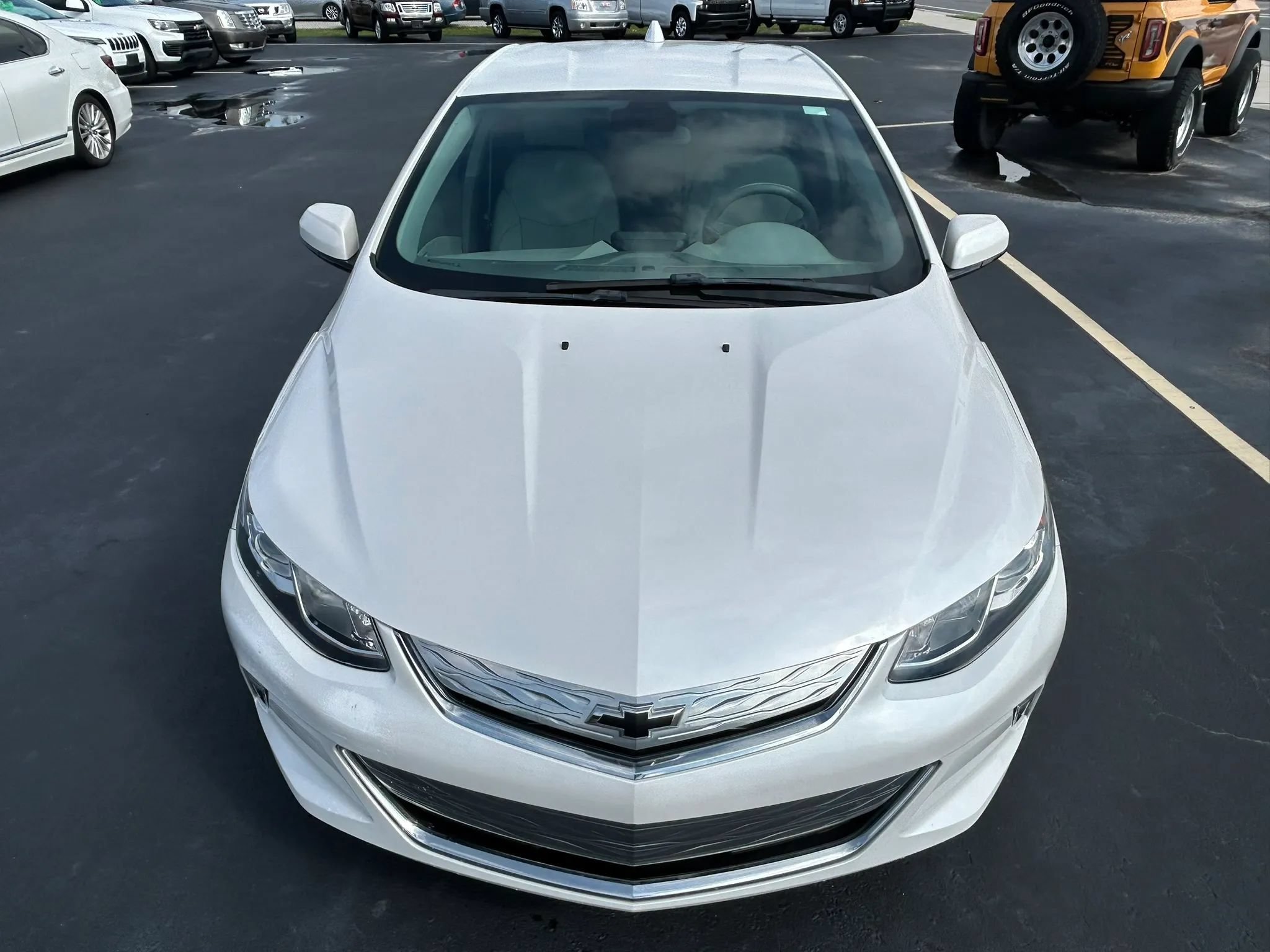 Used 2018 Chevrolet Volt LT w/ Comfort Package FWD image 15