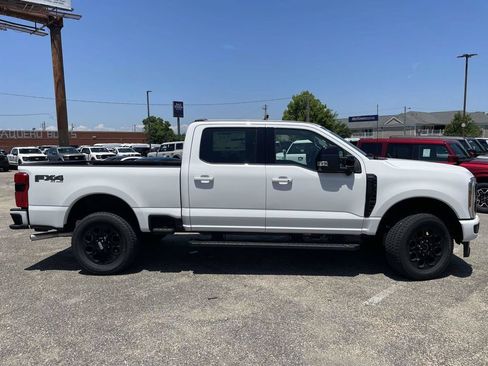 New 2026 Ford F250 Lariat w/ Black Appearance Package AWD/4WD image 2