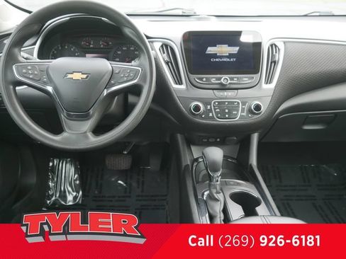 Used 2024 Chevrolet Malibu LT FWD image 42