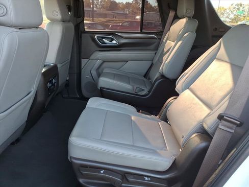 Used 2022 Chevrolet Tahoe LT image 7