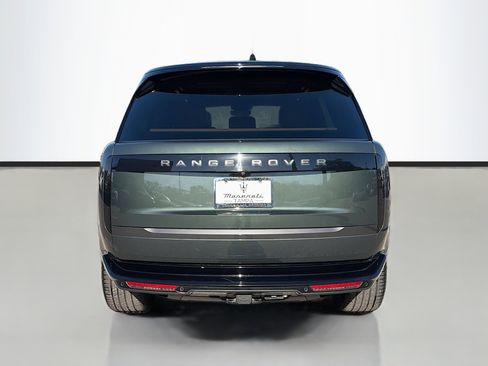 Used 2025 Land Rover Range Rover SE image 4