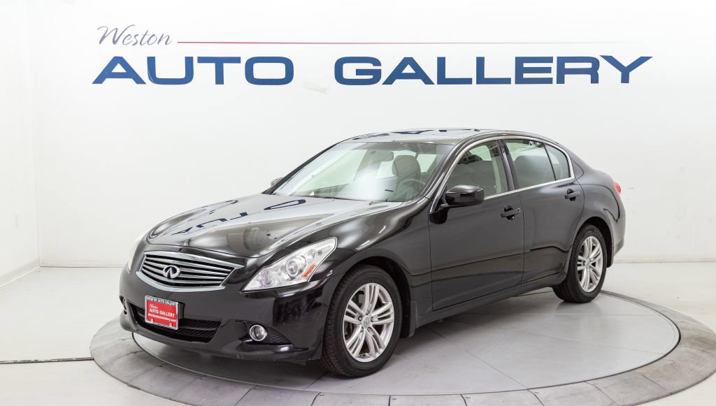 Used 2013 INFINITI G37 x Sedan w/ Premium Pkg AWD/4WD image 1