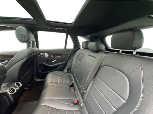 Used 2020 Mercedes-Benz GLC 300 4MATIC image 25