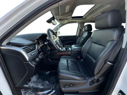 Used 2016 Chevrolet Suburban LTZ image 9