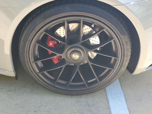 Used 2018 Porsche 911 Carrera GTS image 11