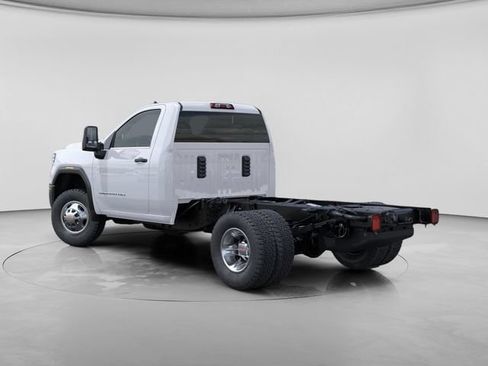 New 2026 GMC Sierra 3500 Pro w/ Convenience Package AWD/4WD image 3