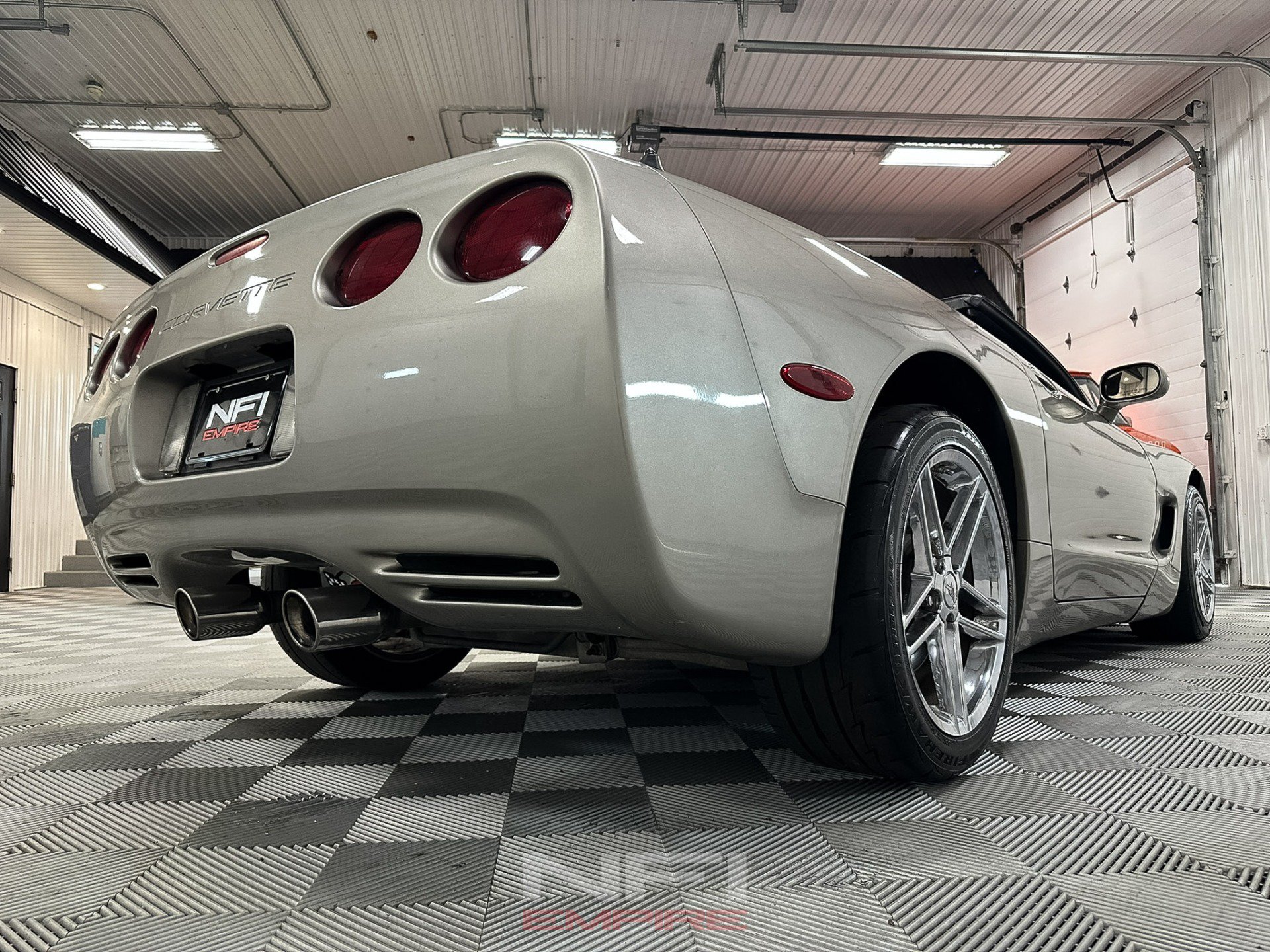 Used 2000 Chevrolet Corvette Coupe w/ Memory Pkg RWD image 28
