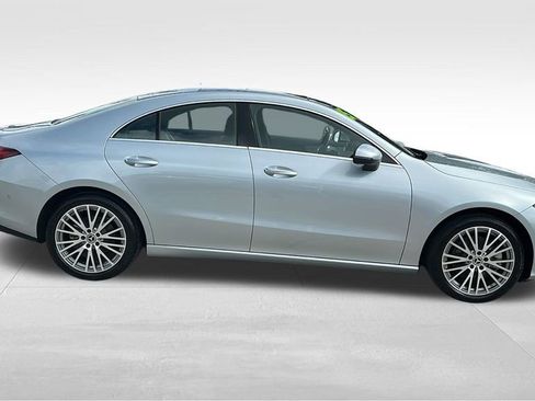 Used 2025 Mercedes-Benz CLA 250 image 8