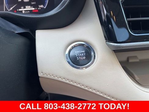 Used 2023 Toyota Highlander Platinum FWD image 25