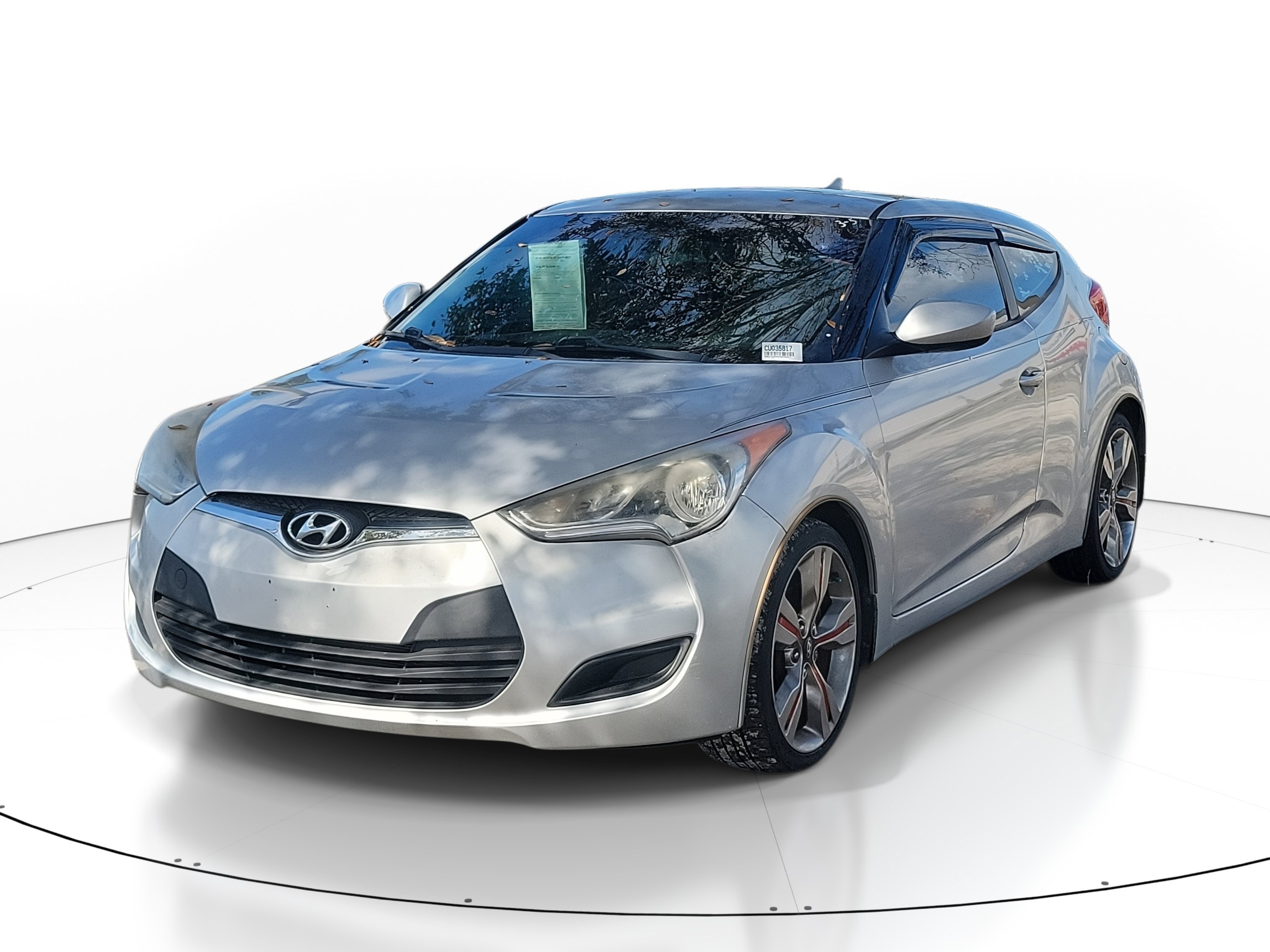 Used 2012 Hyundai Veloster FWD image 3
