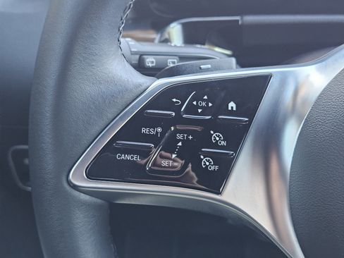 Used 2025 Mercedes-Benz GLA 250 image 26