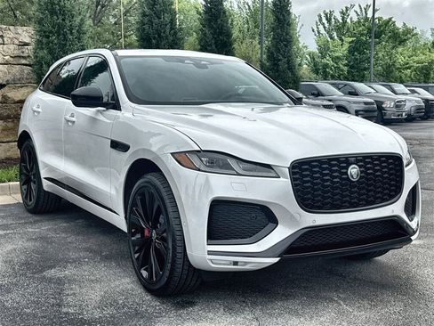 New 2026 Jaguar F-PACE R-Dynamic S image 7