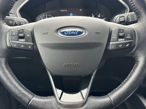 Used 2020 Ford Escape SEL image 17