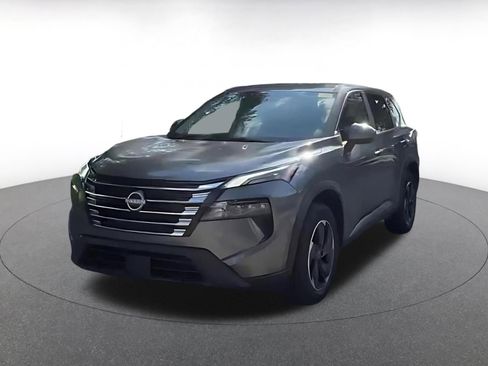 Used 2025 Nissan Rogue SV AWD/4WD image 4