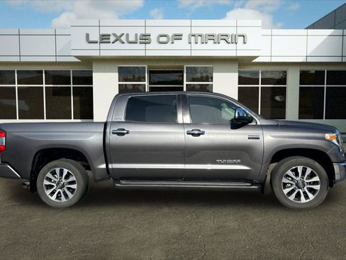 Used 2018 Toyota Tundra Limited w/ Limited Premium Package RWD image 7