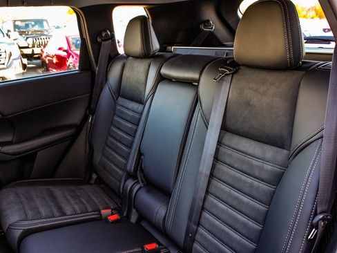 New 2026 Mitsubishi Outlander Trail Edition image 33