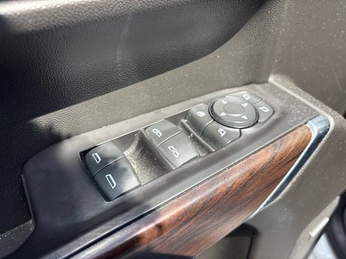 Used 2019 GMC Sierra 1500 SLT w/ SLT Premium Plus Package AWD/4WD image 11