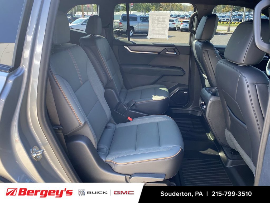 Certified 2024 GMC Acadia AT4 w/ Luxury Package AWD/4WD image 31