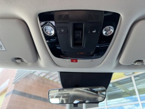 Used 2025 Kia Sportage SX image 27