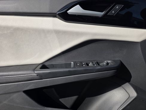 New 2026 Volkswagen Taos S FWD image 16