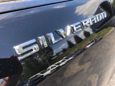 Used 2021 Chevrolet Silverado 1500 Custom image 12