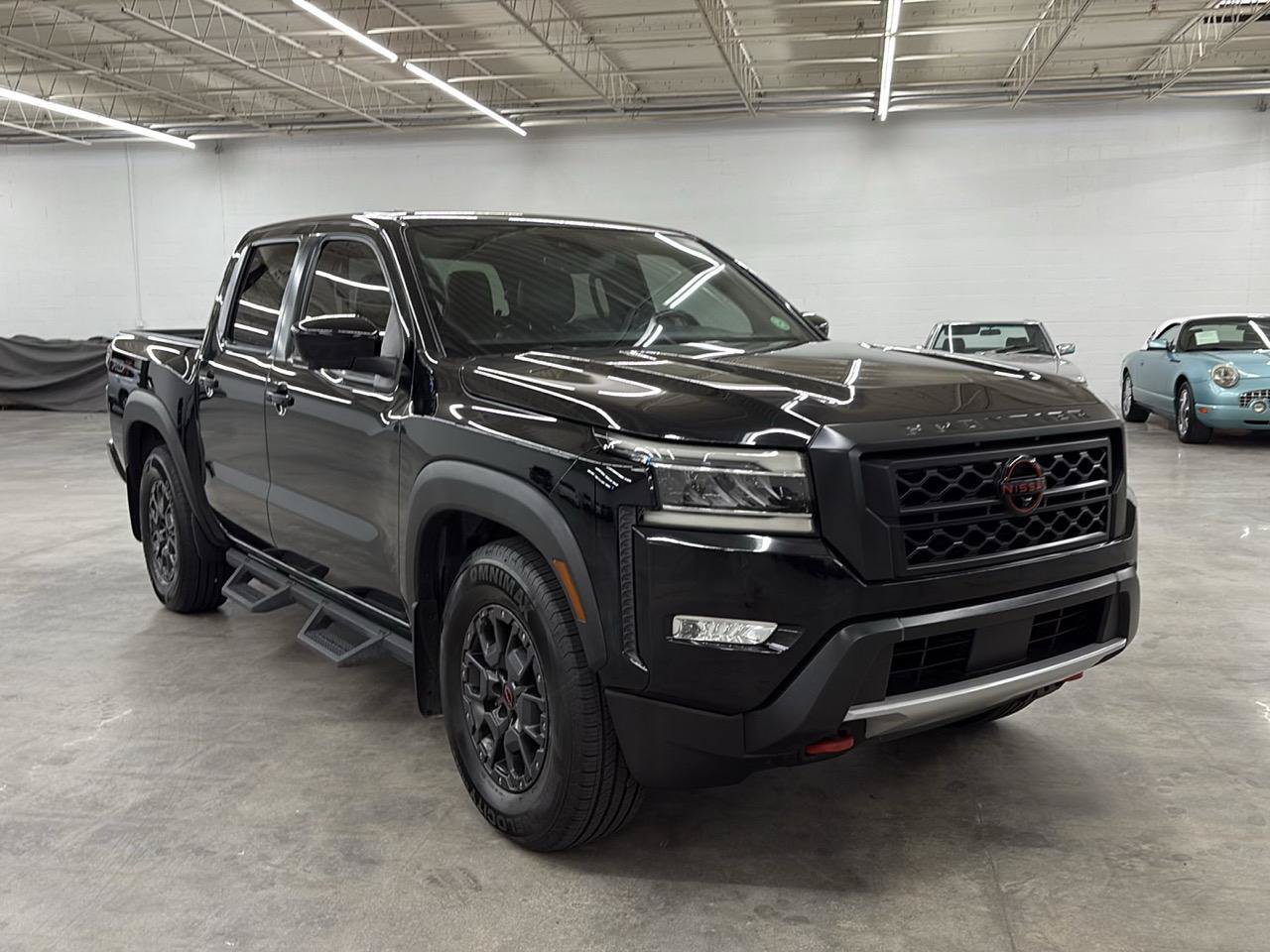 Used 2023 Nissan Frontier Pro-X w/ Pro-X Premium Package RWD image 4