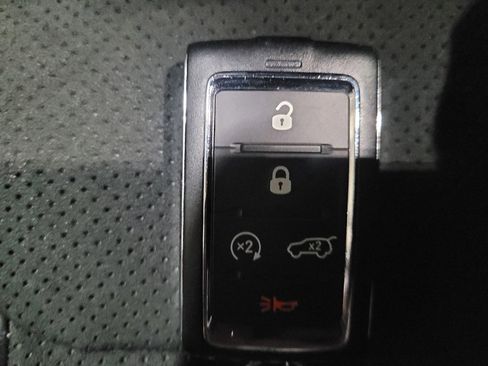 Used 2023 Jeep Grand Cherokee Altitude AWD/4WD image 32