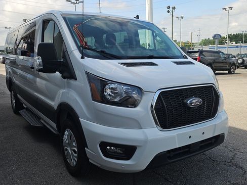 Used 2023 Ford Transit 350 XLT RWD image 6