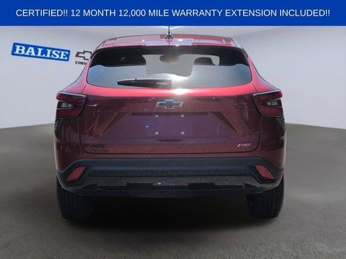 Certified 2024 Chevrolet Trax RS w/ Sunroof Package FWD image 4