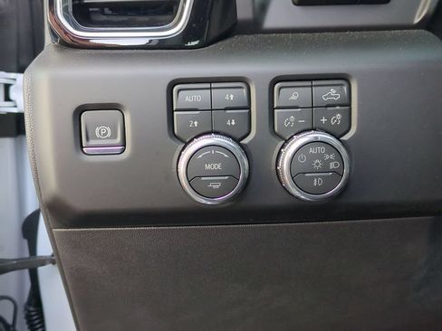New 2026 GMC Sierra 1500 Denali w/ Technology Package AWD/4WD image 22