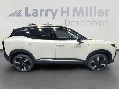 New 2026 Nissan Kicks SR FWD image 6