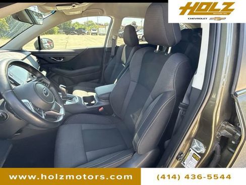 Used 2022 Subaru Outback Premium image 18
