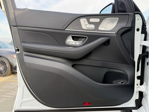 New 2026 Mercedes-Benz GLE 53 AMG 4MATIC image 15