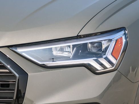 New 2025 Audi Q3 2.0T Premium w/ Convenience Package image 5