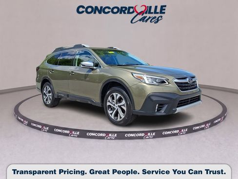 Used 2020 Subaru Outback Touring w/ Tech Package 2 AWD/4WD image 1
