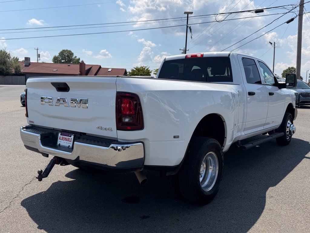 Used 2025 RAM 3500 Tradesman w/ Chrome Appearance Group AWD/4WD image 3