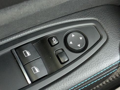 Used 2018 BMW M2 RWD image 23