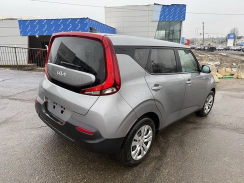 Certified 2022 Kia Soul LX image 6