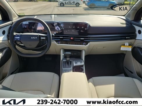 New 2026 Kia Sportage EX w/ EX Panorama Roof Package FWD image 15