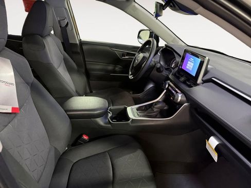 New 2025 Toyota RAV4 XLE image 15