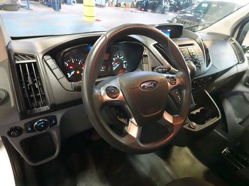 Used 2018 Ford Transit 250 130 Low Roof image 17