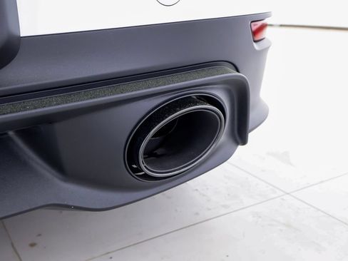 Certified 2025 Porsche 911 Carrera T RWD image 10
