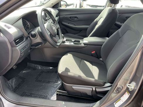 Used 2025 Nissan Sentra S image 14