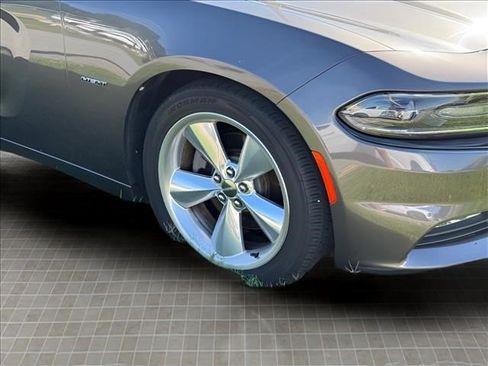 Used 2015 Dodge Charger R/T RWD image 11